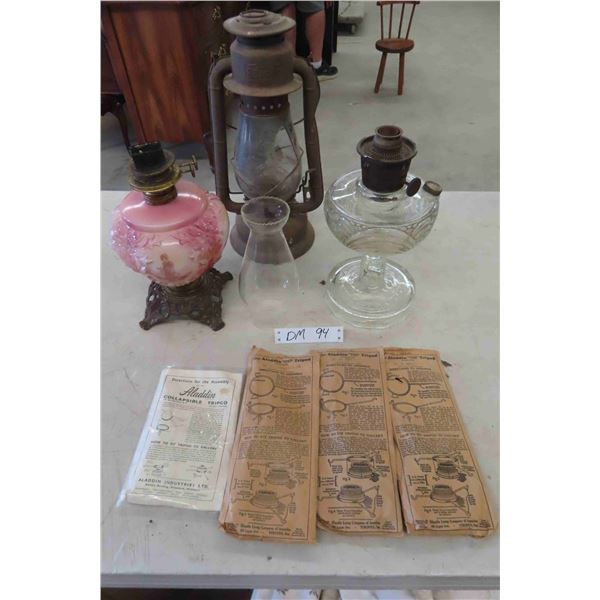 (2) Aladdin Lamps with Ectra Tripods and Vintage Beacon