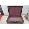Image 5 : Vintage Suitcase, Sunlamp