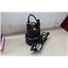 Image 2 : New Burcom 1/6 HP Submersible Utility Pump