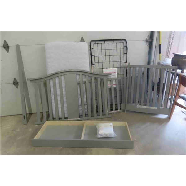 Graco Solano 4-in- 1 Convertible Crib with Drawer + New 