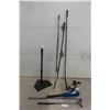Image 1 : Sports Package: Tball, 3 Hockey Sticks, 2 Golf Clubs, PR 