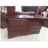 Image 2 : 3pce Bedroom Set: Dresser 33'' x 58'' x 16'' & Mirror