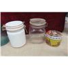Image 5 : Glass Sealer Jars + More