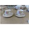 Image 3 : 16 Pcs Royal Albert Petit Point China
