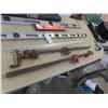 Image 4 : Pipe Clamps, Levels, Metal Yard Stick & More 