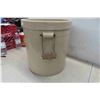 Image 4 : Stoneware 5 Gallon Crock