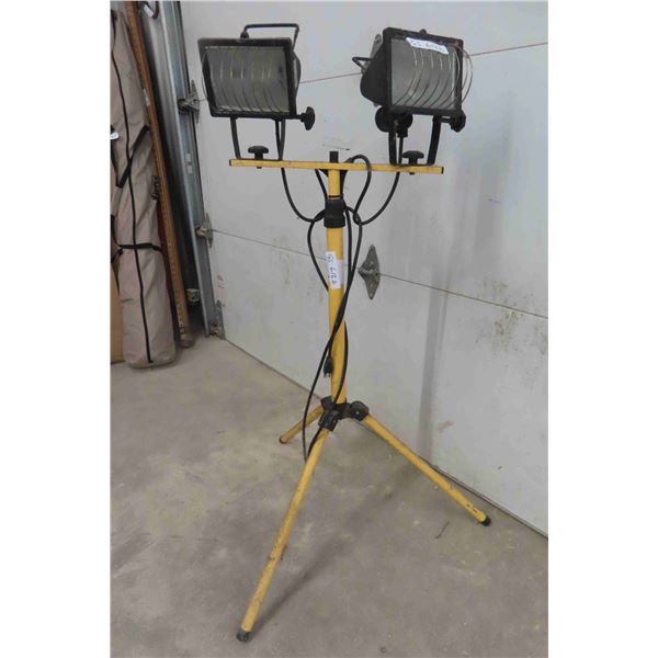 Double Halogen Work Light On a Stand