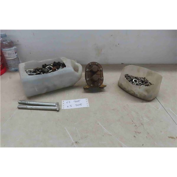 Brass Gear Pump, Lock Washers & Bolts