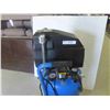 Image 2 : Mastercraft Portable 40 Gallon Air Compressor 