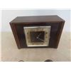 Image 2 : Mantle Clock, Door Knob Glass, Well Pulley, 