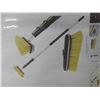 Image 2 : DocaPole 7-30 Foot Hard Bristle Brush Extension Pole |11” 