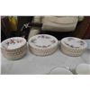 Image 2 : 60+ Pieces Royal Albert Lavender Rose China