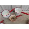 Image 8 : Enamel Cookware, Cast Iron Fry Pans, Vintage Pie Plates