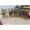 Image 2 : 8 Vintage Milk Shake Glasses, 5 Frosted Glasses with Birds & Pitcher