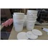 Image 1 : 5 Plastic Pails + 3 Lids 