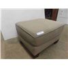 Image 2 : Ottoman 16'' x 26'' x 22'' 