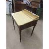 Image 2 : Antique Desk with Hinged Top Storage 35'' x 28'' x 22'' 