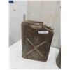 Image 2 : 2 Military Gas Cans 