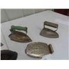 Image 2 : Sad Irons, Old Electric Iron, Rests 