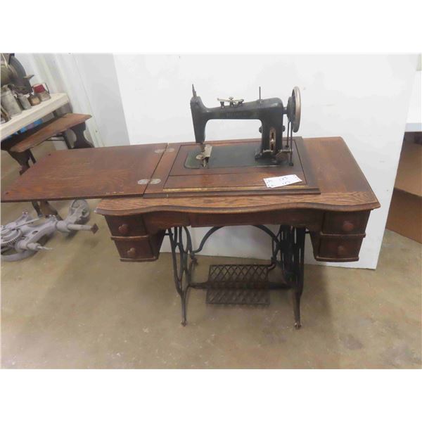 Reliance Treadle Sewing Machine , Over 100yrs Old 