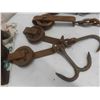 Image 2 : 11 Track Roller Hooks 