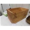 Image 2 : Cigars 5cents, Rustic Magazine Rack, Wood Fruit Crate & More 