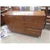 Image 2 : Dresser 51'' x 17'' x 53'' , Mirror 42'' x 27''