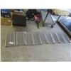 Image 1 : 9 Grates 18'' x 9 1/2'' 