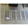 Image 2 : 9 Grates 18'' x 9 1/2'' 