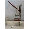 Image 2 : Vintage Becky Porter #15 French Fry and Metal Bird Cage 