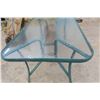 Image 4 : Patio Table with Glass Top 60" x 39 1/2"