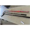 Image 3 : 3 Hockey Sticks 