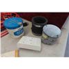 Image 9 : 2 Extention Cords, Fasteners, New Old Stock 