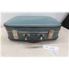 Image 1 : Vintage  Suitcase