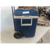 Image 3 : Igloo Rolling Picnic Cooler 