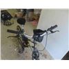 Image 2 : Raleigh 12 Speed Pedal Bike 26'' 