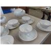 Image 2 : 24 Place Setting Tea Set 'Bavara' 