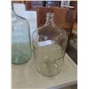Image 2 : 4 Glass Wine Carboys, Corker 