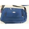 Image 2 : 5 Piece Cambridge Luggage Set- Some Tearing on Large Case