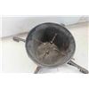 Image 2 : Cast Christmas Tree Stand 8 1/2x 9 1/2 Pot Size 