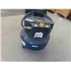 Image 2 : Mastercraft 2HP 6gal Portable Air Compressor 