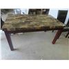 Image 2 : Table 60'' x 36'' x 30'' , 4 Chairs 