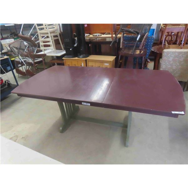Table 30'' x 78'' x 40'' 