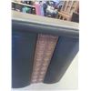 Image 4 : Stand Up Rec Room Bar 37'' x 47'' x 19'' 