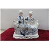 Image 3 : 2 Vintage Blue and White Figureines By Origional Art Mark 