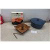Image 1 : Cuisinart Dutch Oven & Nutcraker Set New in Box 