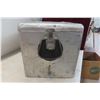 Image 2 : Vintage 7-UP Cooler Metal 22"x13"