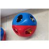 Image 3 : 10 Tupperware Shape Bails with All Shapes 