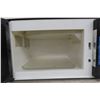 Image 2 : Danby Microwave 10x18x12