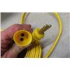 Image 3 : 2 Extention Cords, Power Bar + Halogen Clmap on Work Light